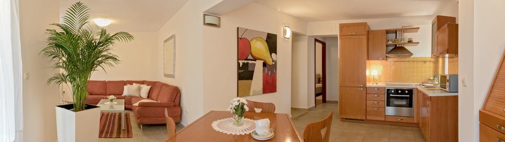 רוגוזניצה Apartman Roza מראה חיצוני תמונה